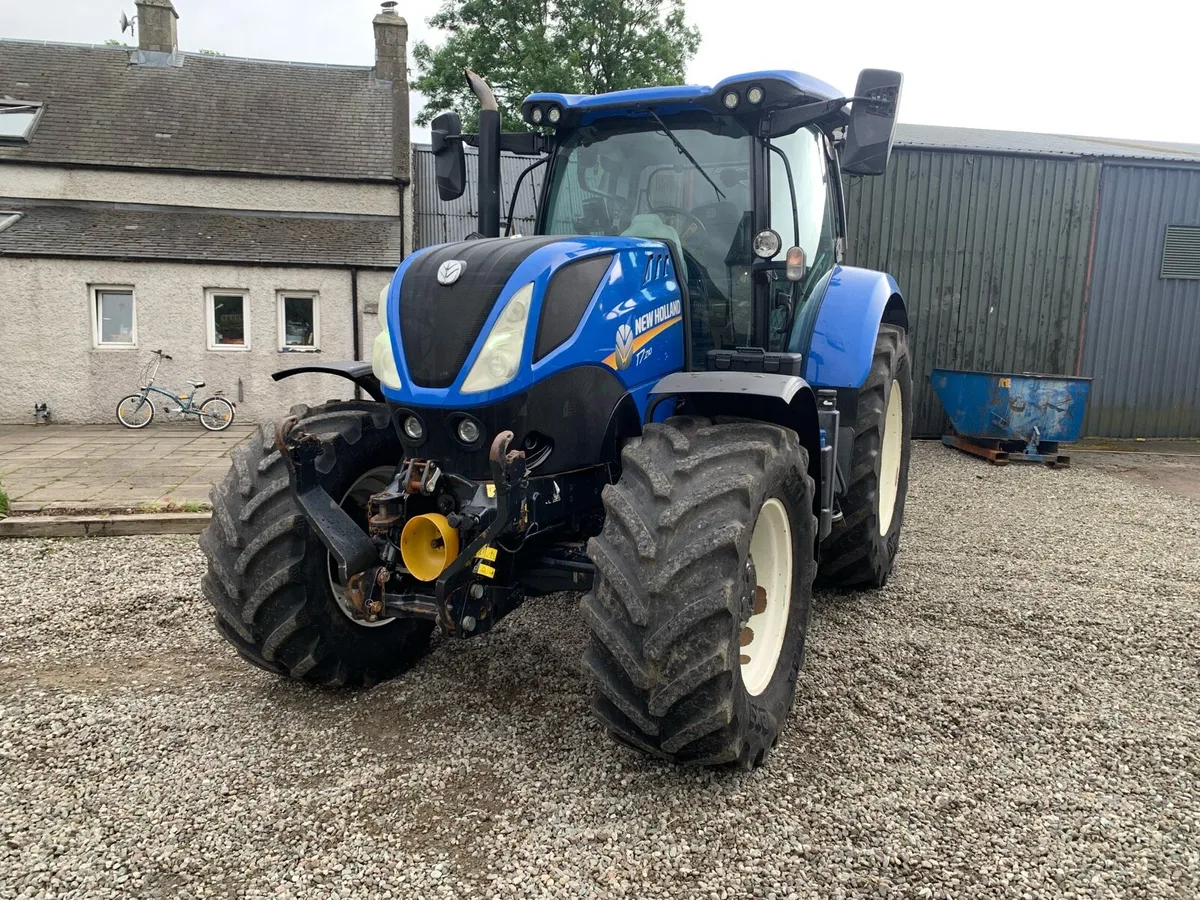 New Holland T7.210 (2018) - Image 1