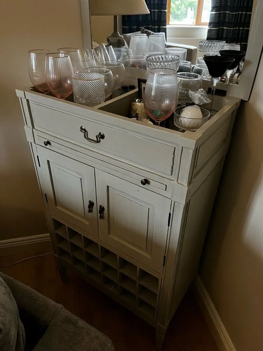 drinks cabinet - Image 1