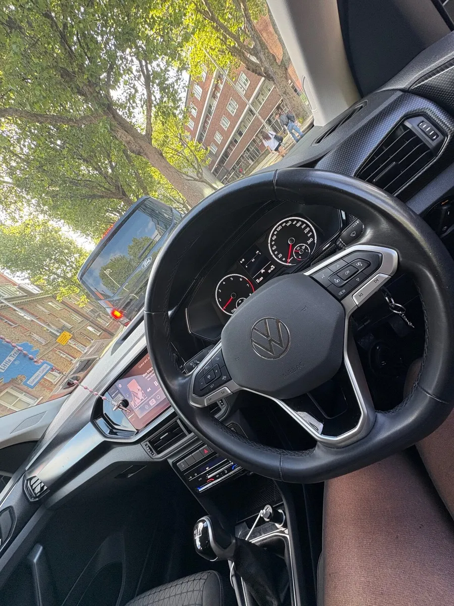 Volkswagen T-Cross 2022 - Image 3