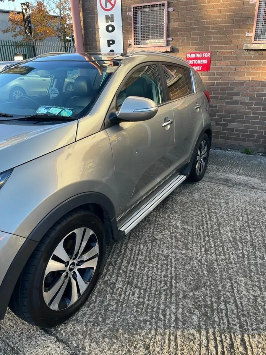 Kia Sportage - Manual 2011 - Image 2