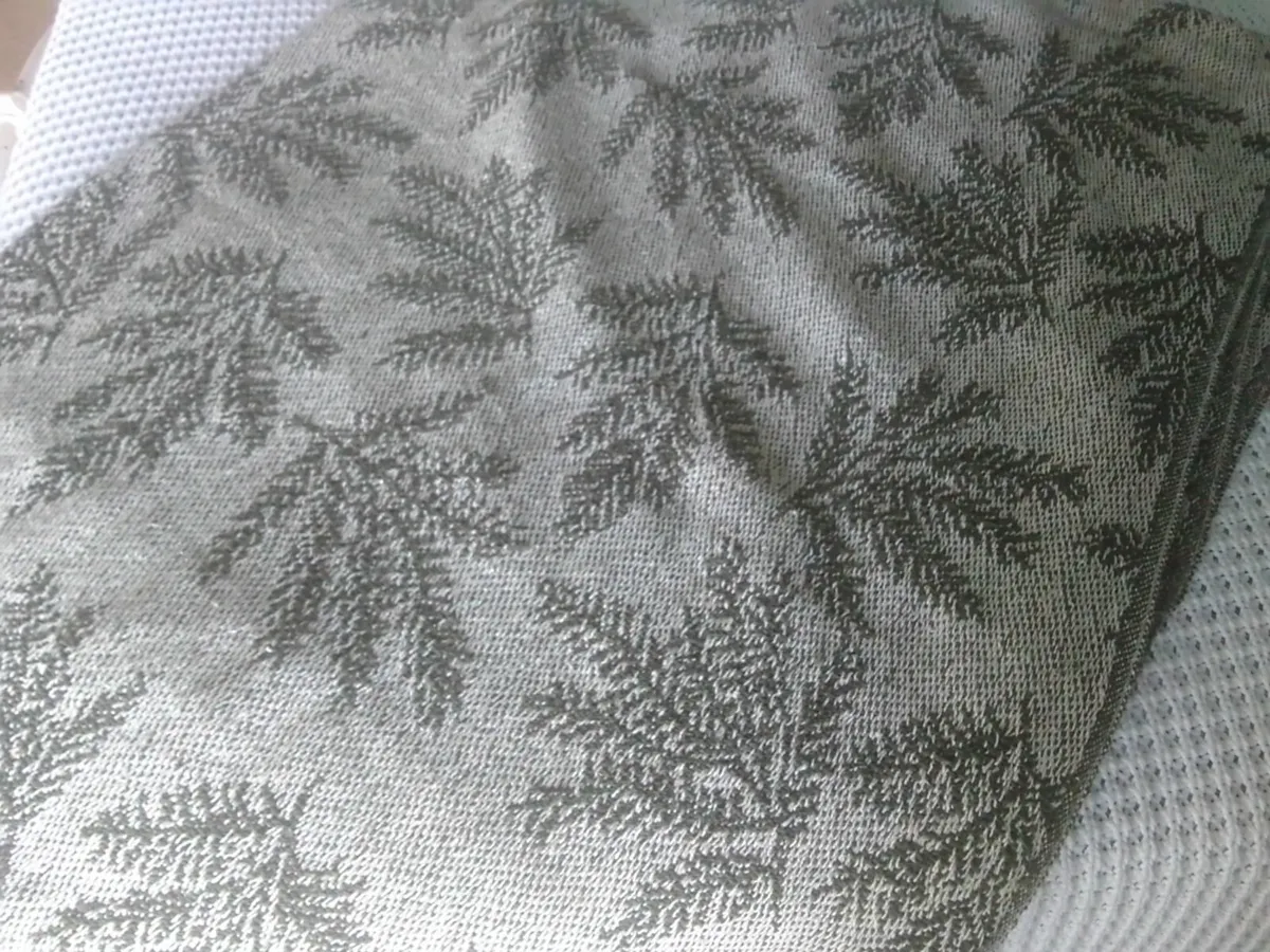 BLOOMINGDALE'  FERN LGE ORGANIC COTTON THROW NEW - Image 2