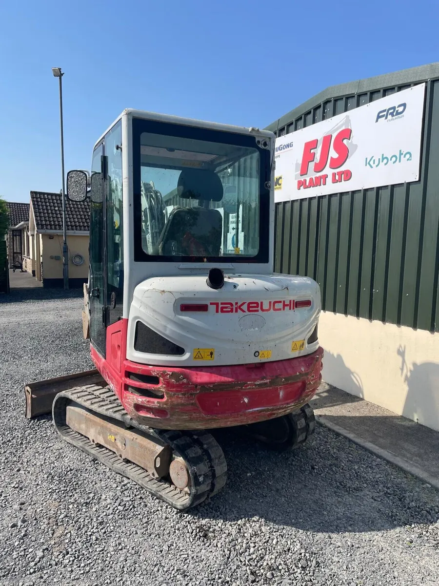 2017 Takeuchi TB 230 Excavator - Image 3