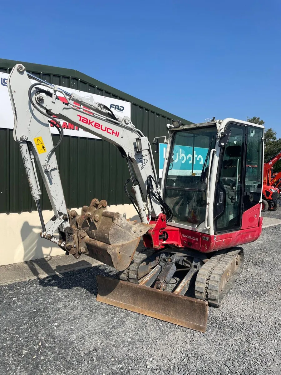 2017 Takeuchi TB 230 Excavator - Image 2