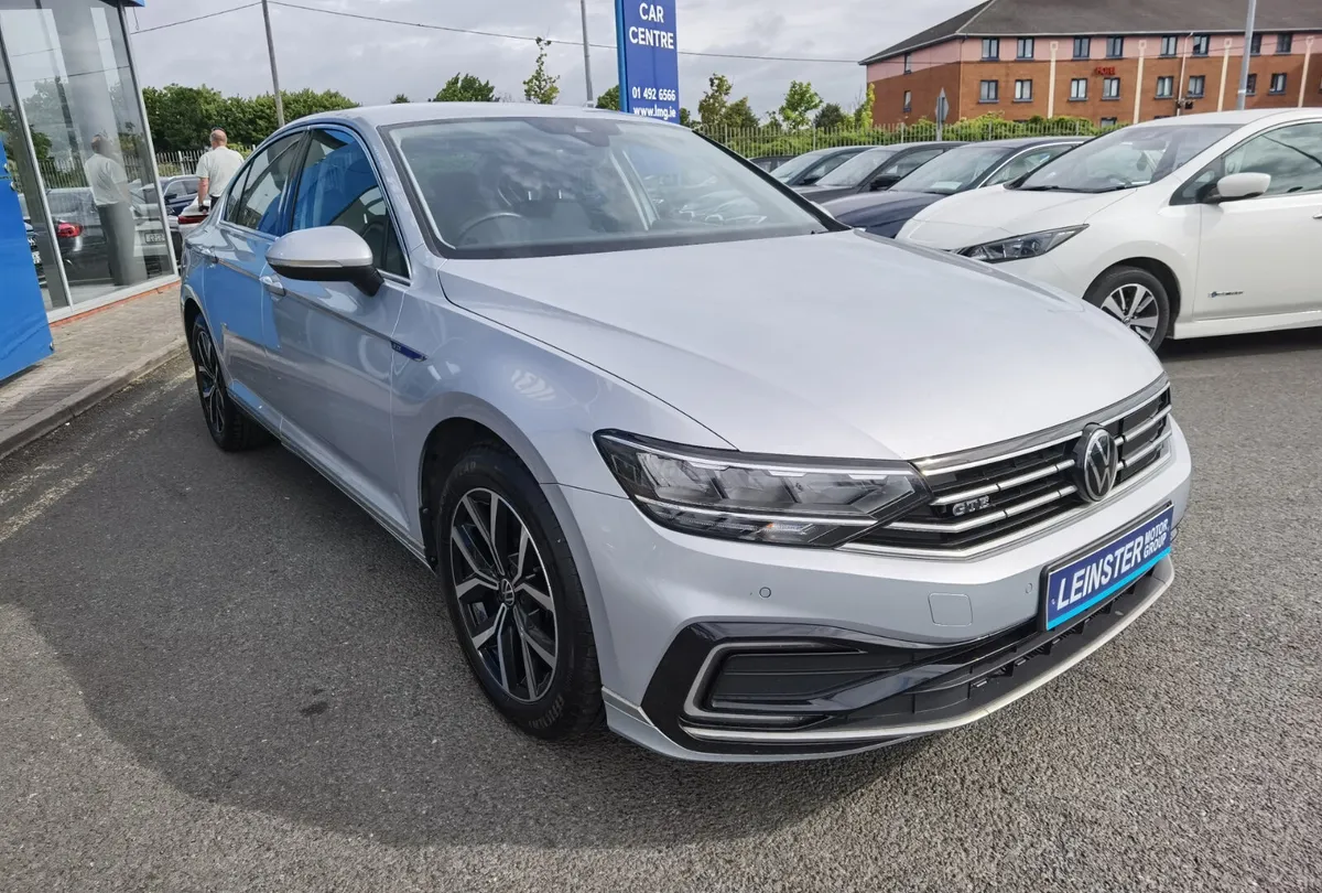 VOLKSWAGEN PASSAT 1.4 GTE DSG AUTOMATIC - Image 4