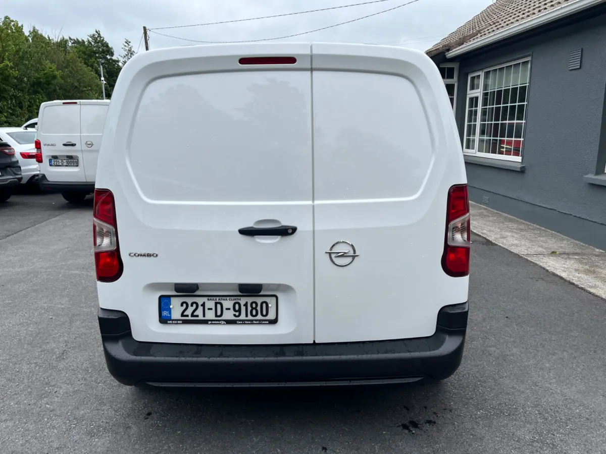 Opel Combo 6 Speed 100BHP 1.5L Diesel - Image 3