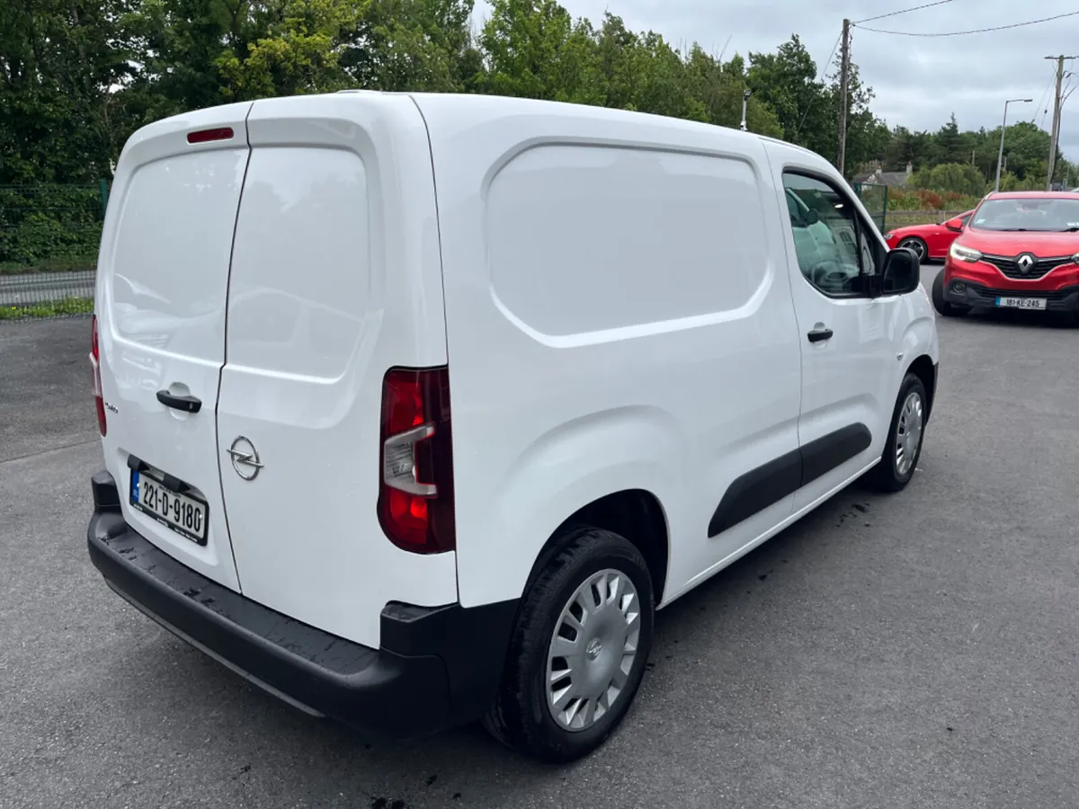Opel Combo 6 Speed 100BHP 1.5L Diesel - Image 2