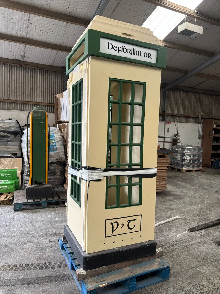 Antique Phonebox - Image 1
