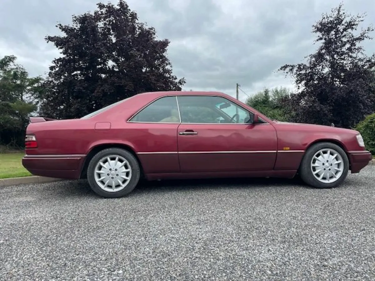 Mercedes-Benz E-Class 1994 - Image 3