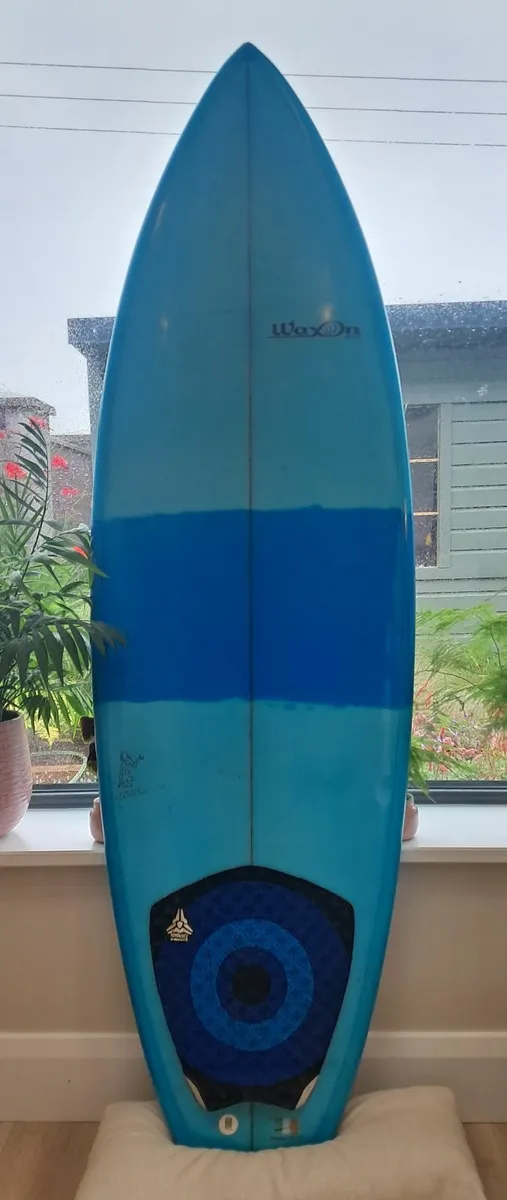 Surfboard - Image 1