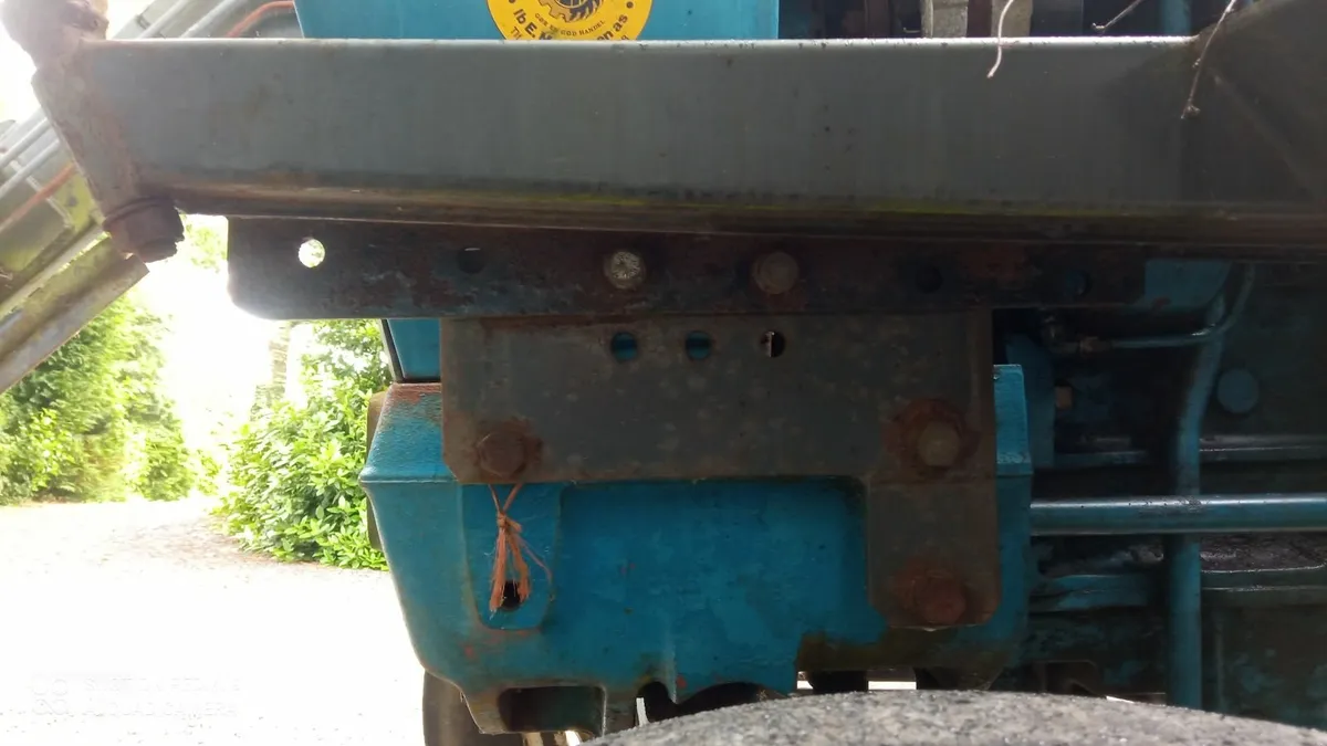 Ford veto front loader - Image 2