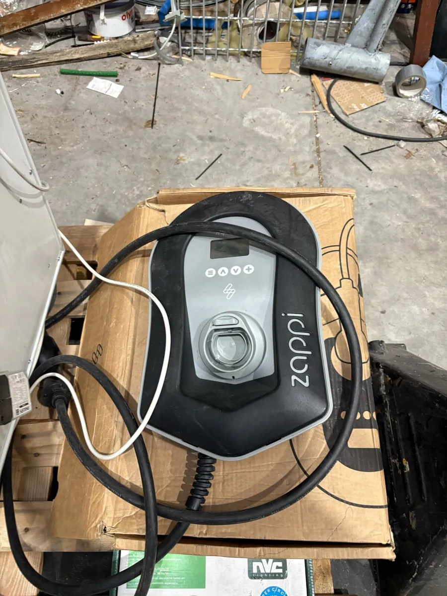 Car chargers - Image 1