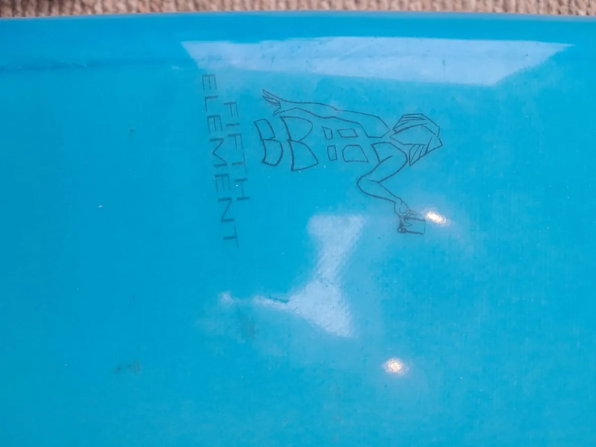 Surfboard - Image 4