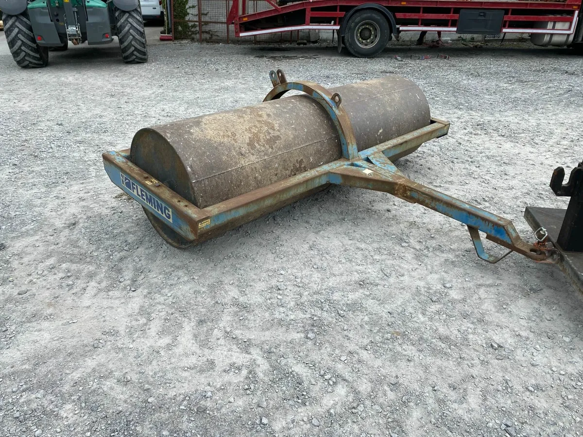 Used Fleming 8ft roller - Image 1
