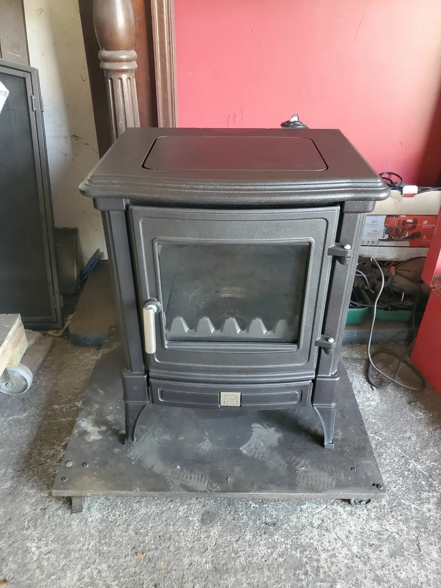 Nestor Martin oil stove .5kw fully refurbished - Image 1