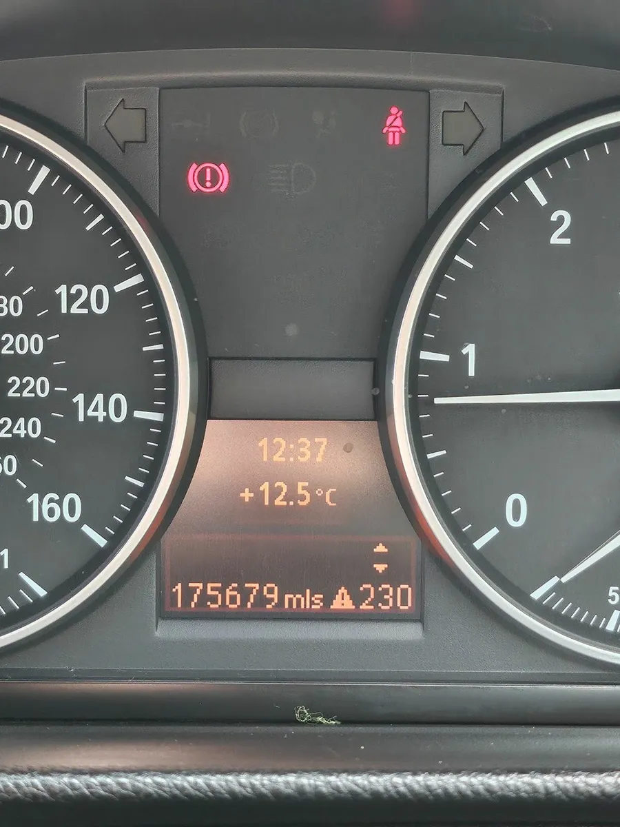 BMW 3-Series 2008 - Image 3