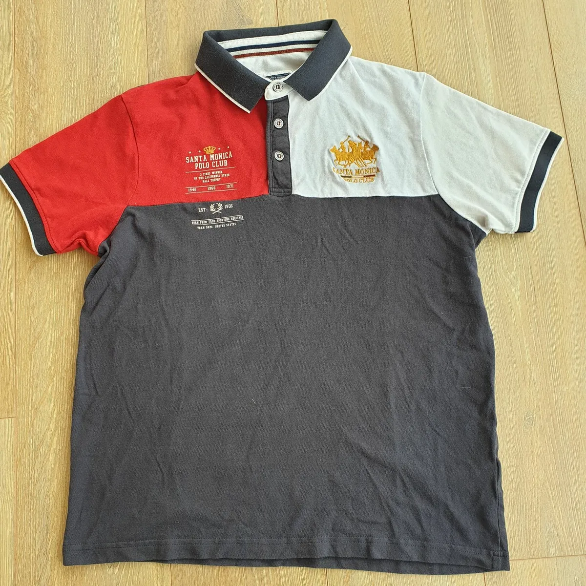 Men's polo shirt size large - Image 4