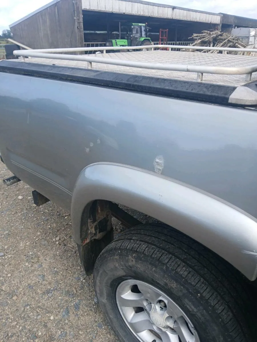 Toyota hilux - Image 2