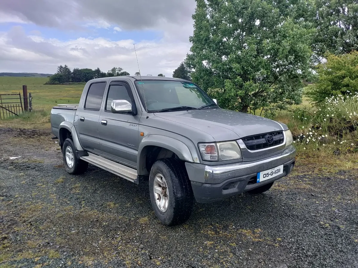 Toyota hilux - Image 4