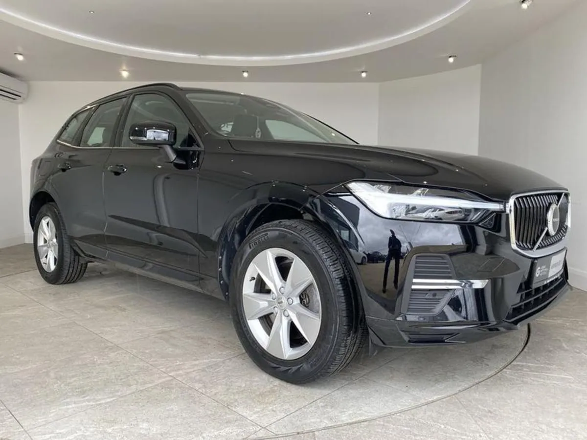 Volvo XC60 2.0 B4D Momentum 5dr AWD Geartronic - Image 1