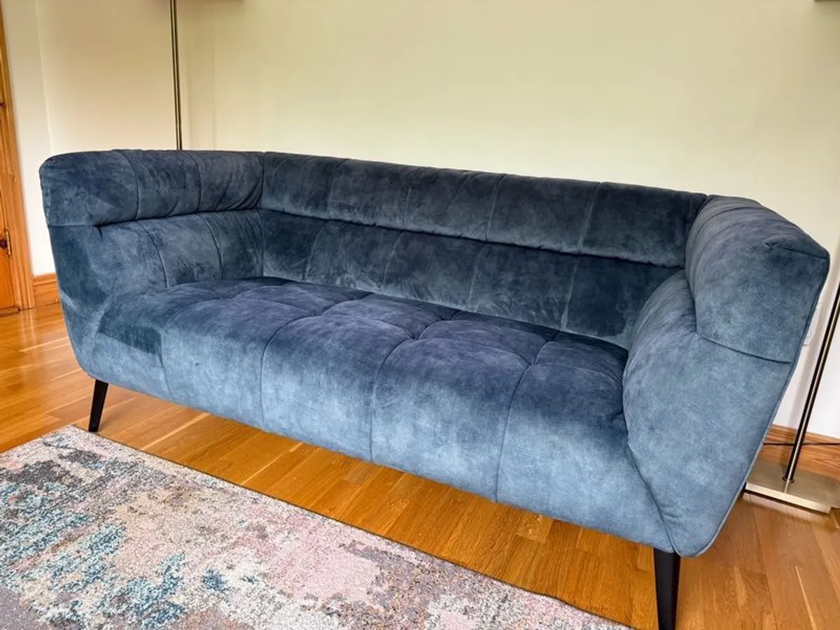 Blue 2-seater couch - Image 2