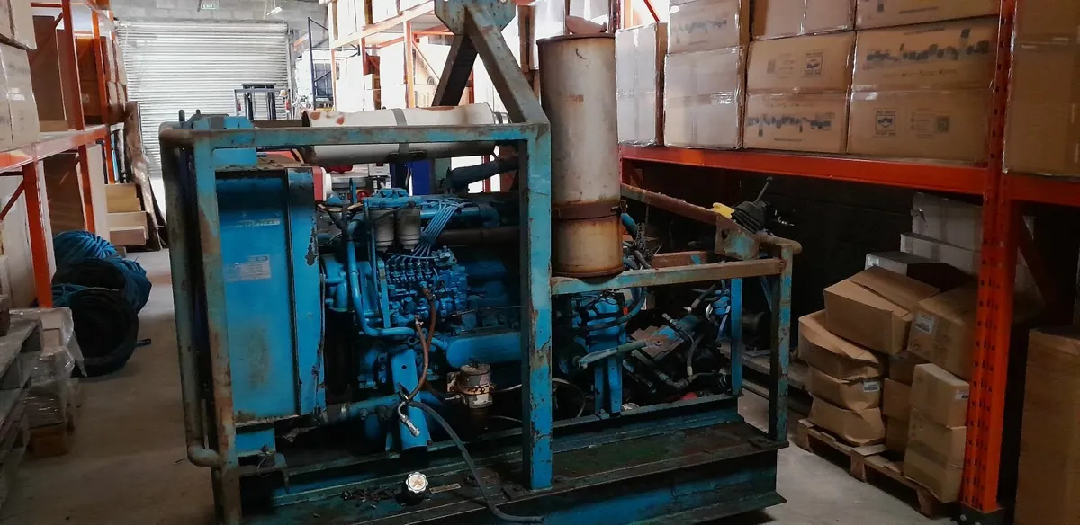 Volvo penta engine - Image 3