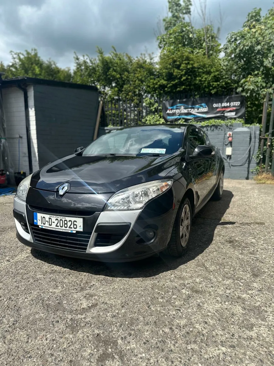 2010 Renault Megane - Image 1