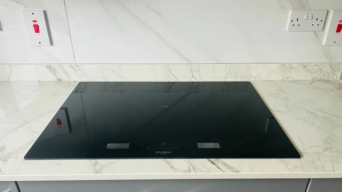 77cm Whirlpool Induction Hob - 6 months warranty - Image 2