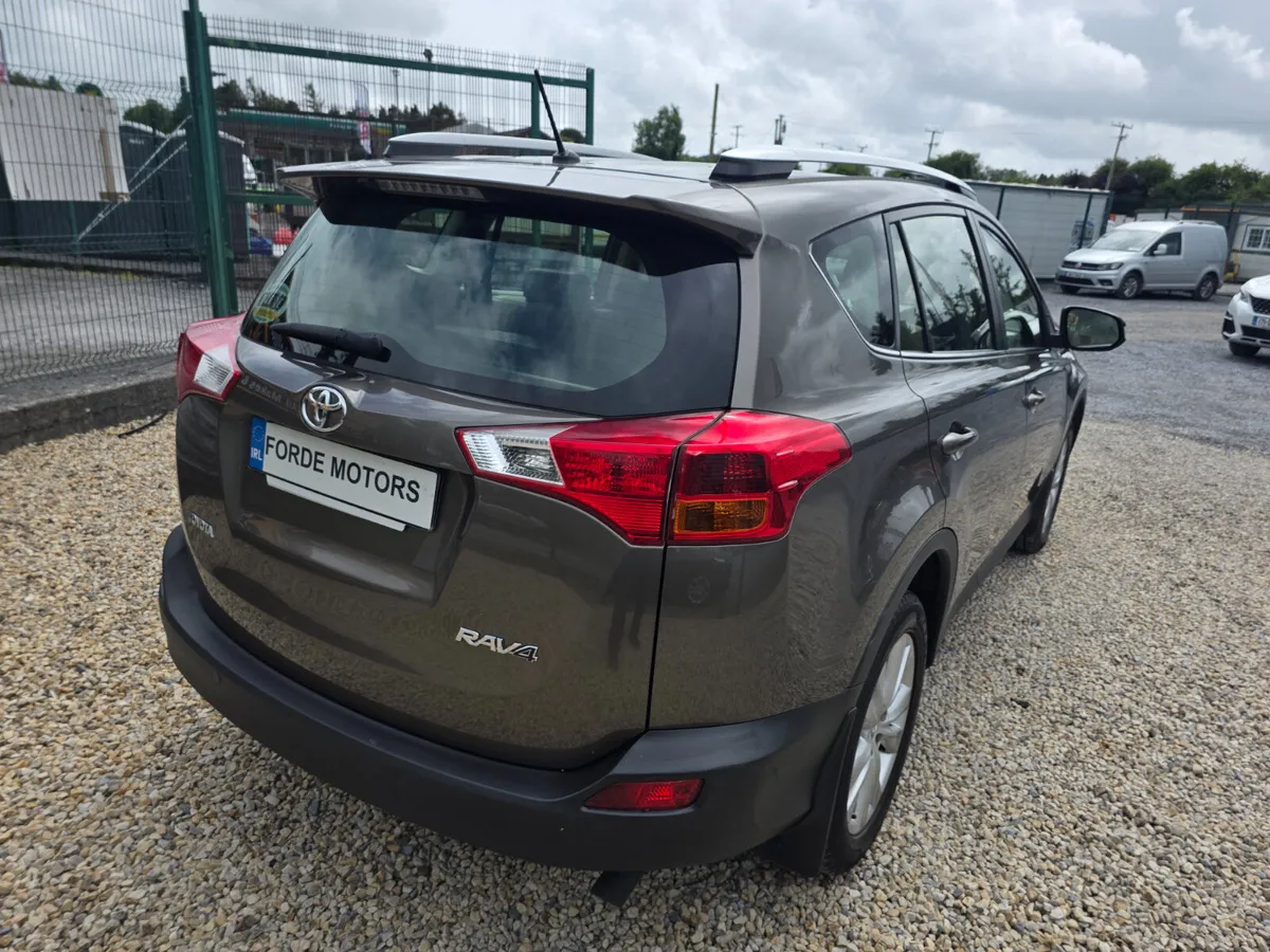 Toyota RAV-4 2015 - Image 4