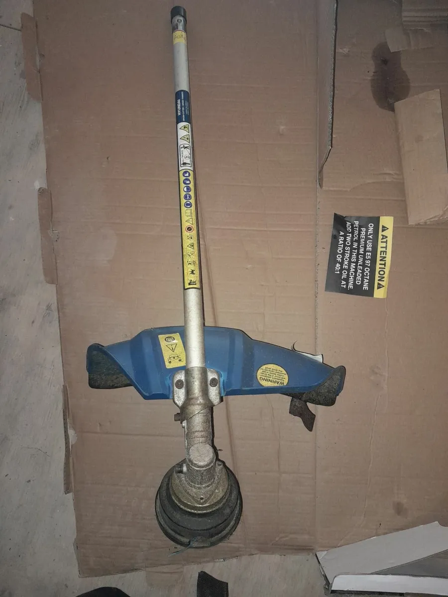 Hyundai strimmer multi tool attachments. - Image 4