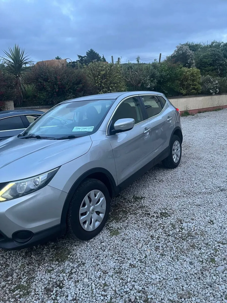 Nissan Qashqai low mileage - Image 3