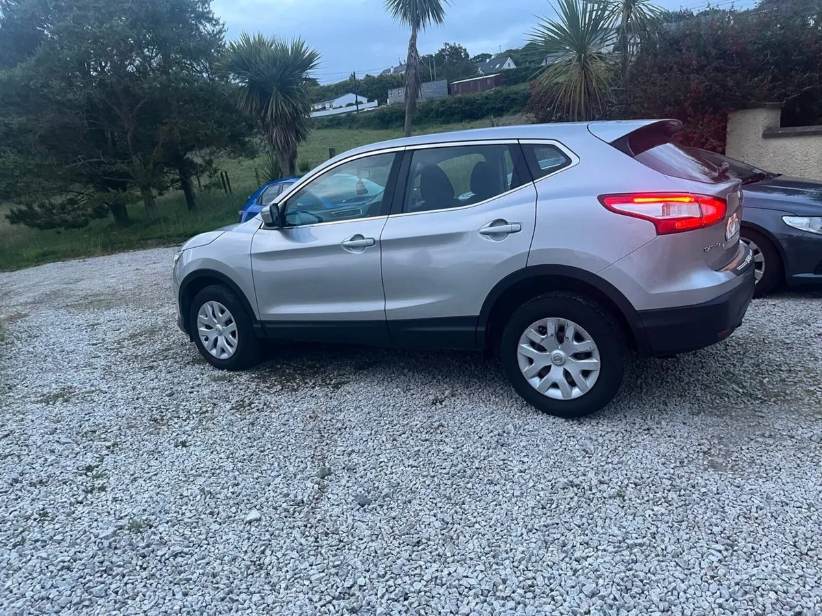Nissan Qashqai low mileage - Image 4