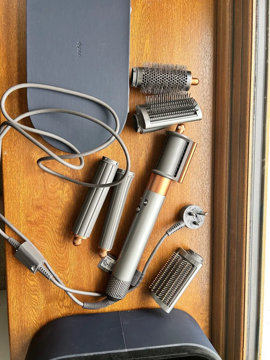 Dyson Airwrap - Image 1