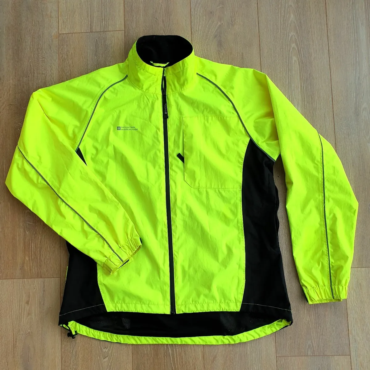 Mountain warehouse hi viz ladies jacket size 18 - Image 1