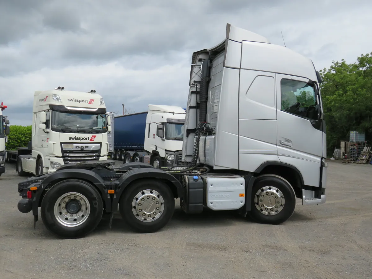 Volvo FH500 6x2 - Image 2