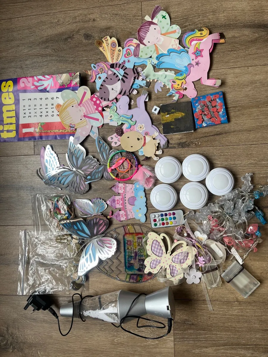 Items in excellent condition - Image 1