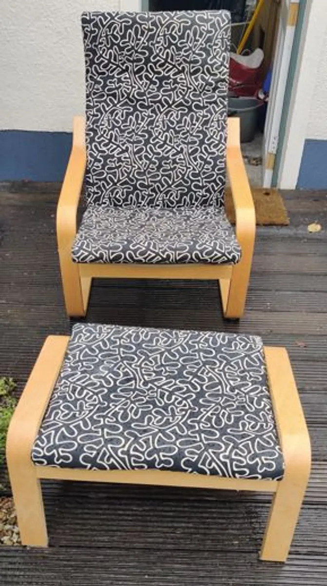 Armchair and footstool - Image 2