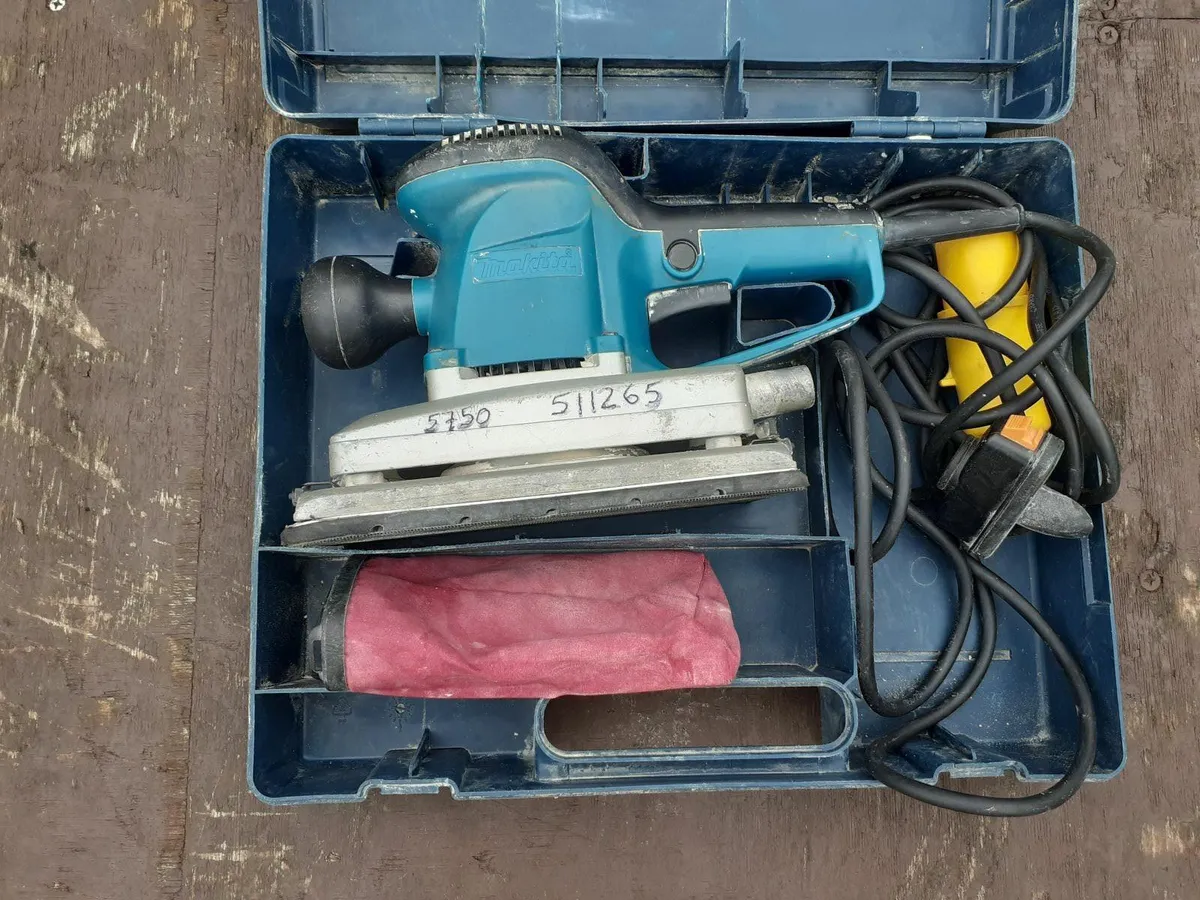 MAKITA BO4900 SANDER 110V - Image 1