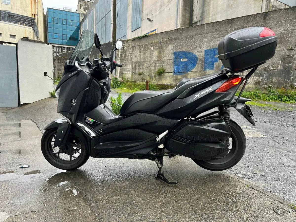 Xmax 300 cc iron max - Image 1