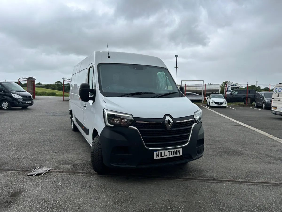 Renault Master 2020 - Image 1