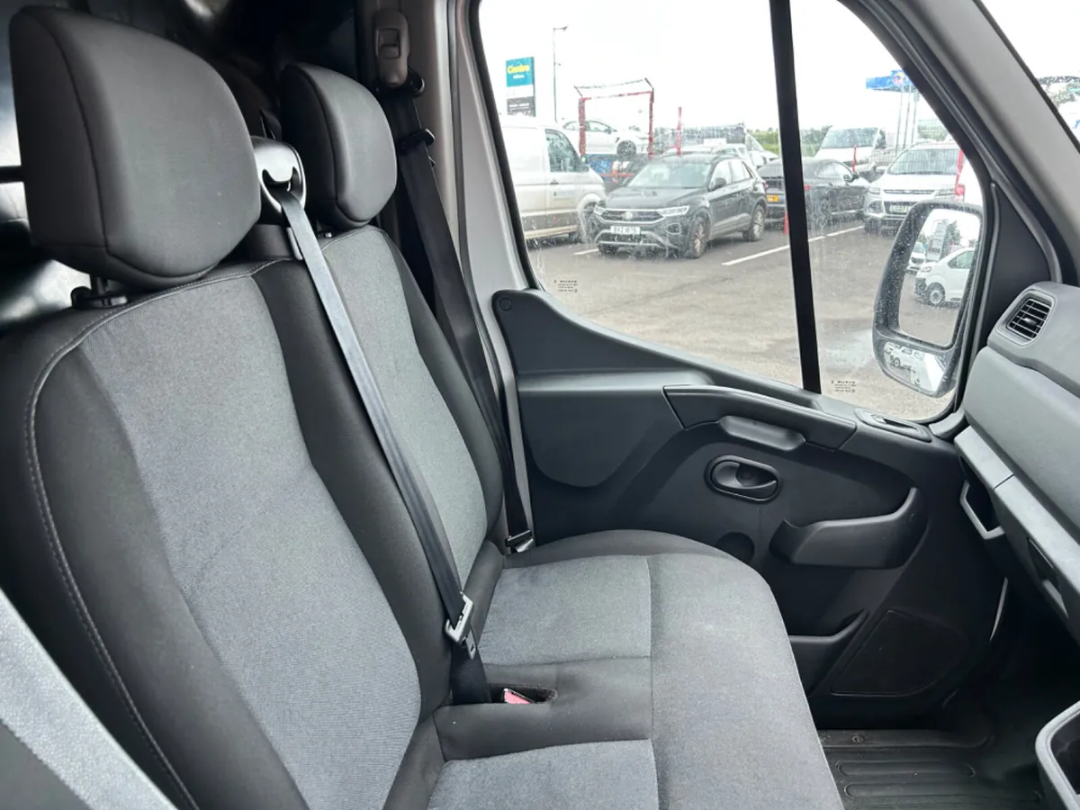 Renault Master 2020 - Image 4