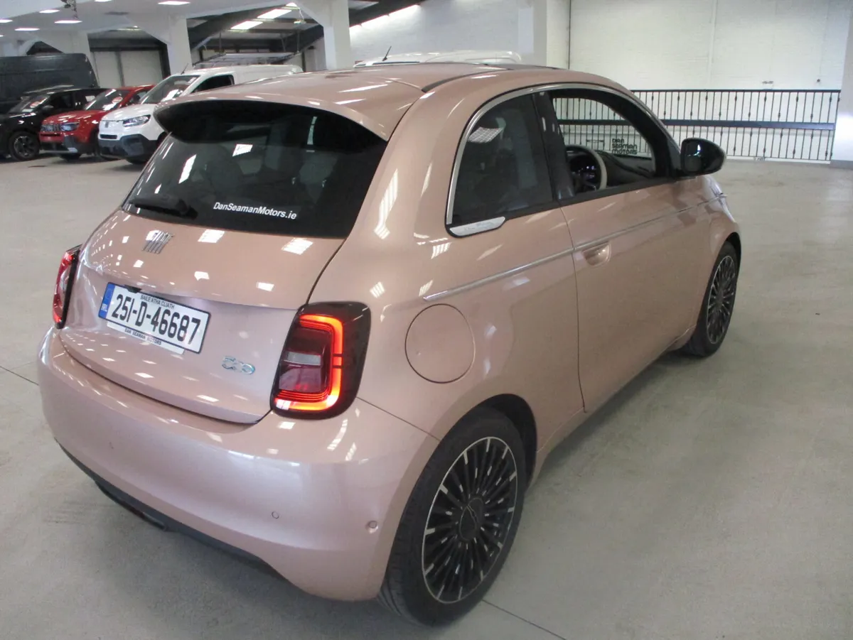 FIAT 500 E LA PRIMA BY BOCHELLI 2025 - Image 4