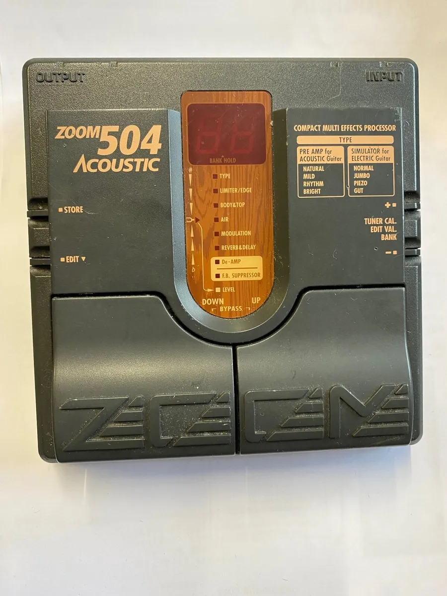 Zoom 504 Acoustic guitar effects processor - Image 1