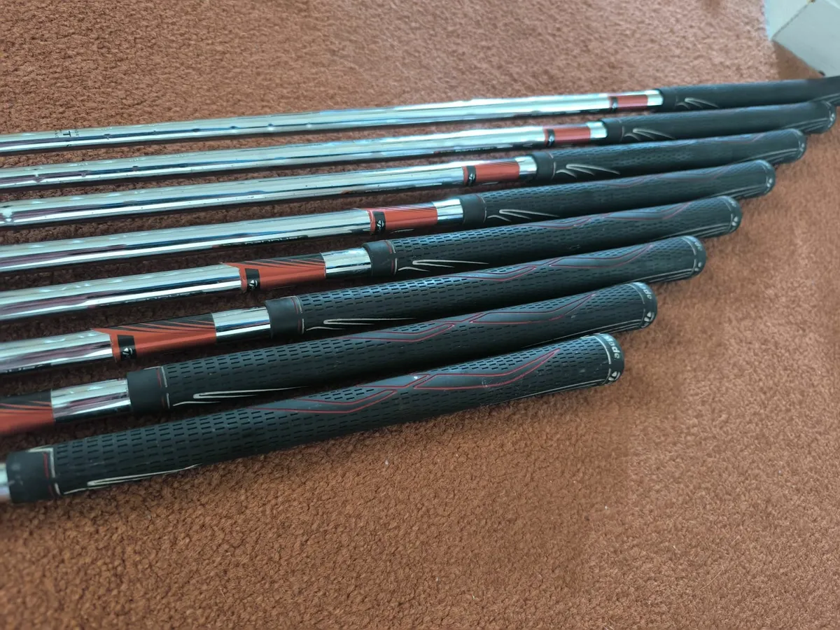 Taylormade Burner 2.0 irons 4i -SW (8no.) RH. Reg. - Image 3
