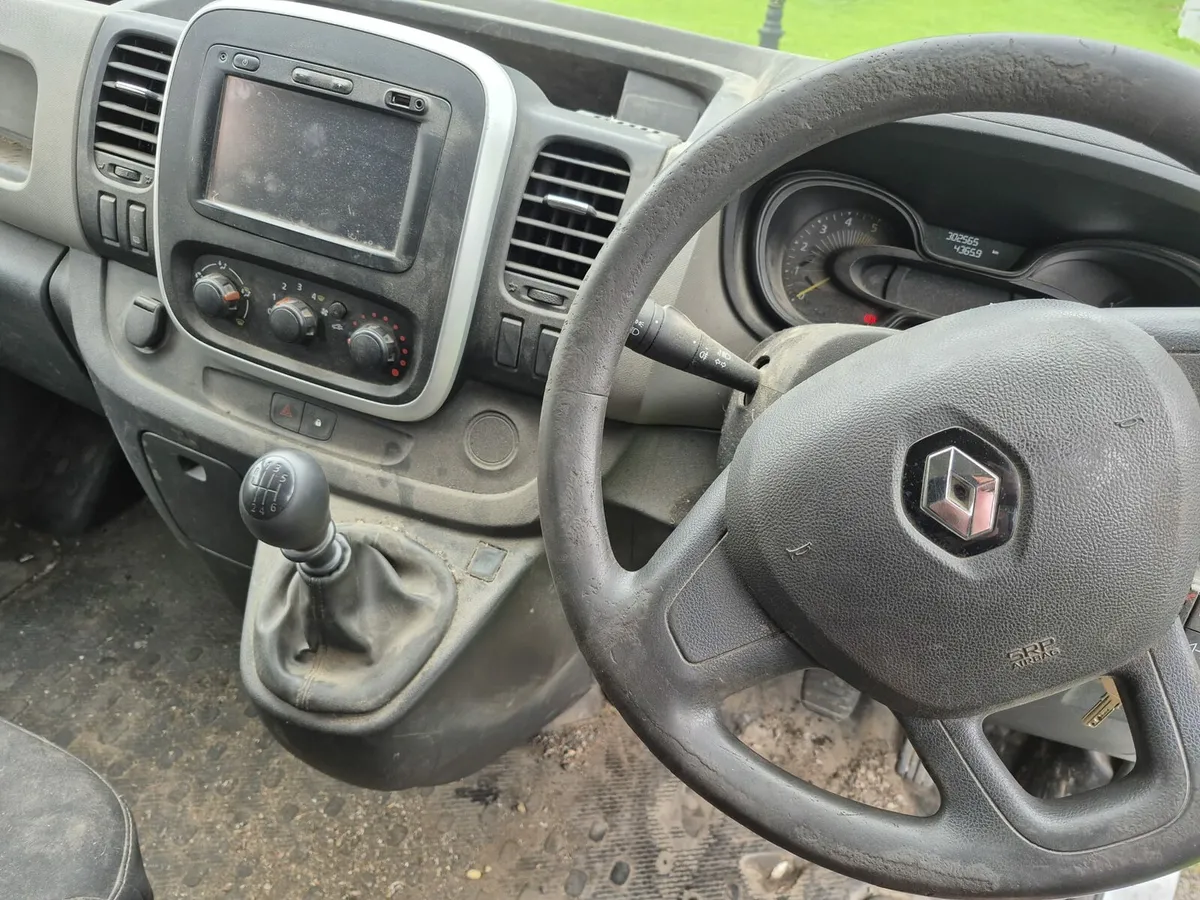 2015 Renault Traffic 1.6 Lwb Business No Vat - Image 4