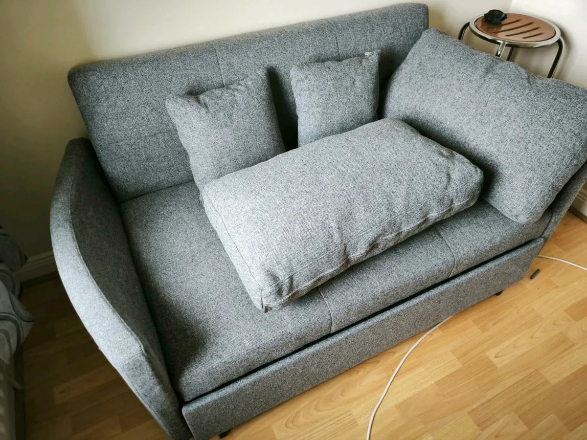2 seater couch - Image 3