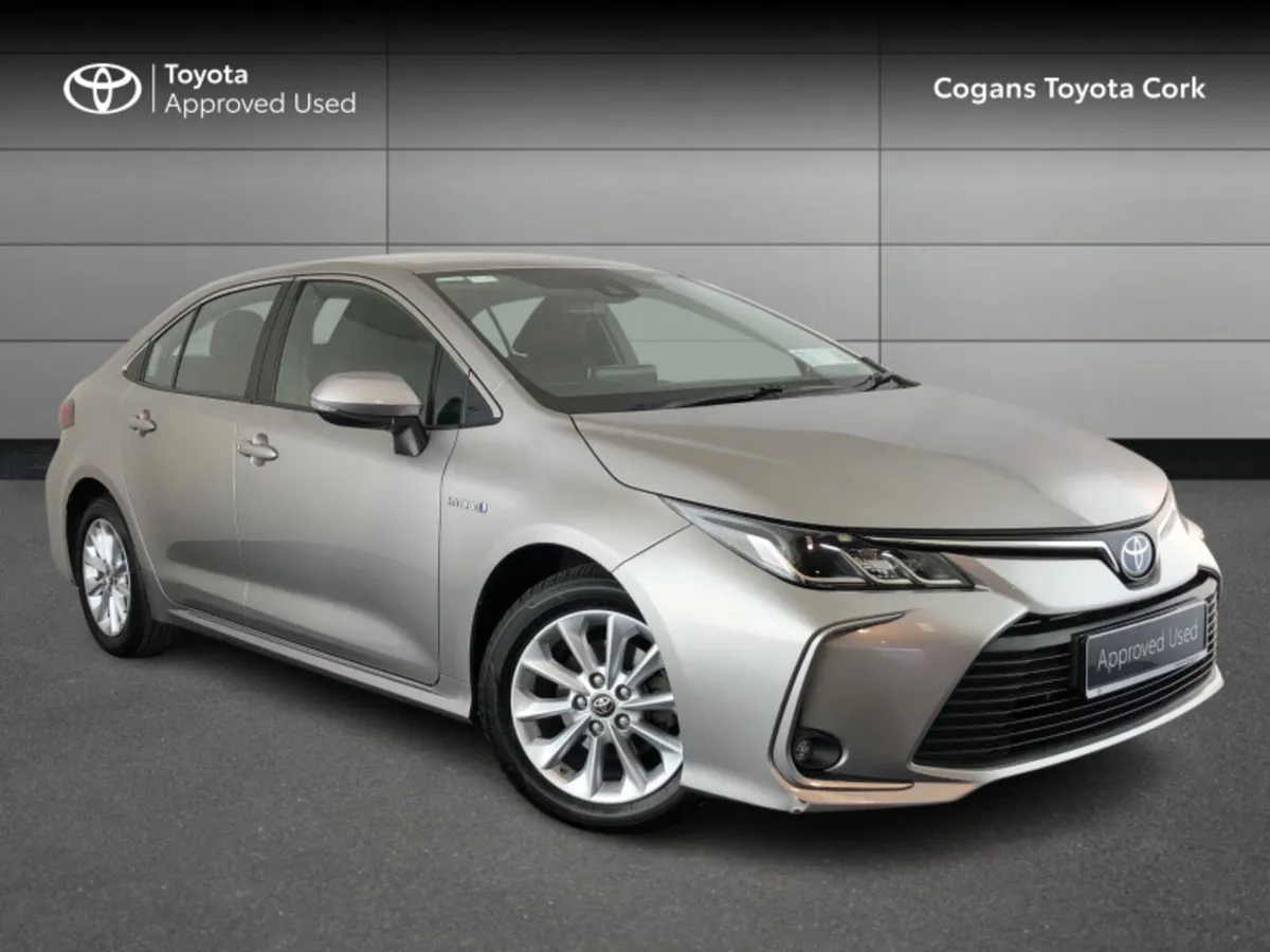 Toyota Corolla COROLLA HYBRID LUNA SAL - Image 1