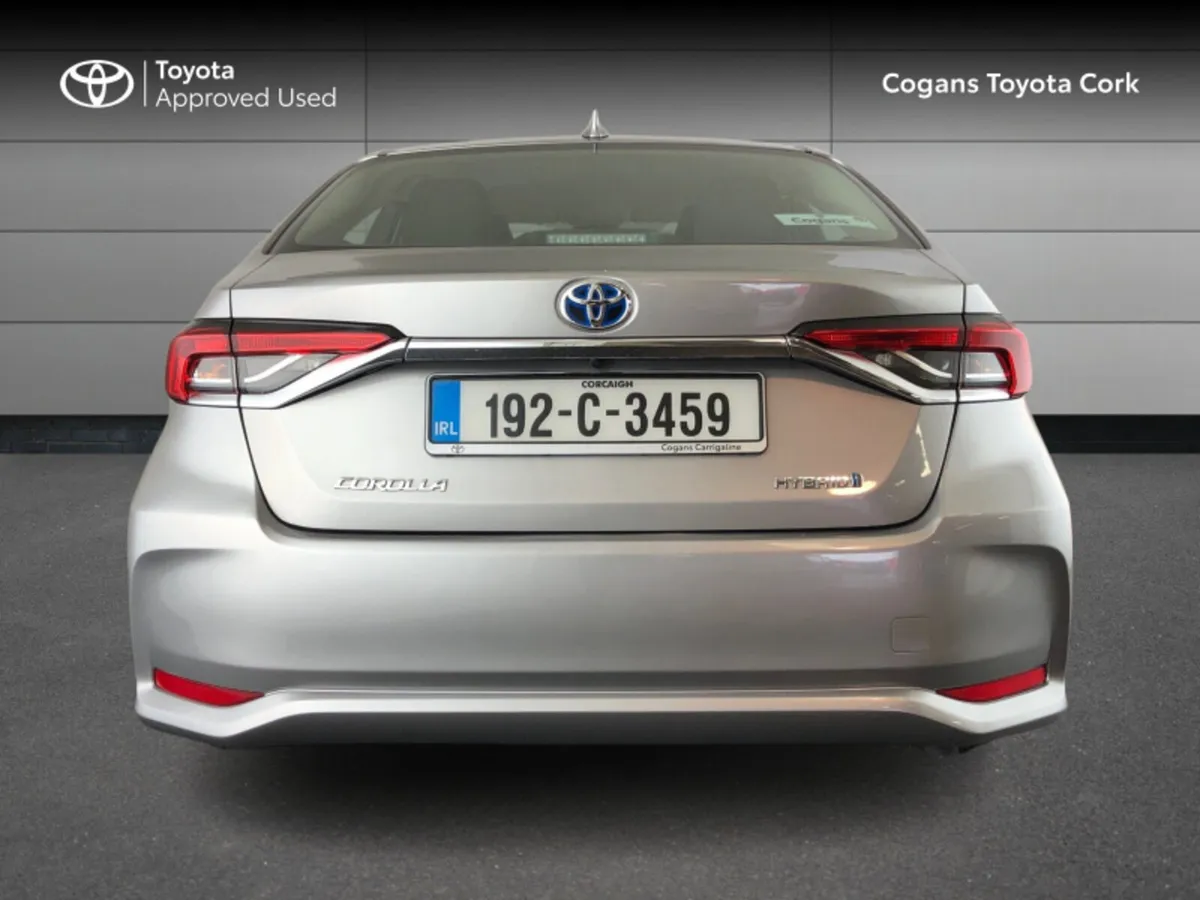 Toyota Corolla COROLLA HYBRID LUNA SAL - Image 4