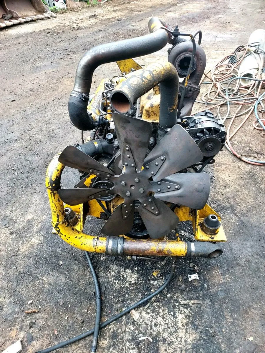 Tractor engine - Image 4
