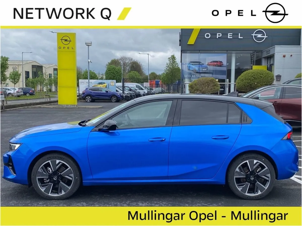 Opel Astra GS 5Dr EV 54kwh Auto With Launch Pack - Image 3