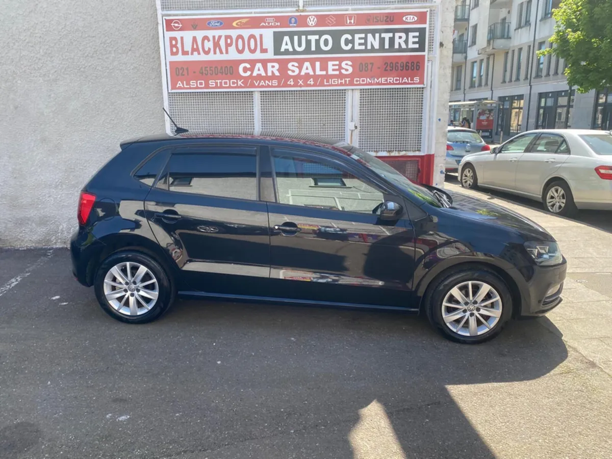 Volkswagen Polo DBA-6RCJZ - Image 1